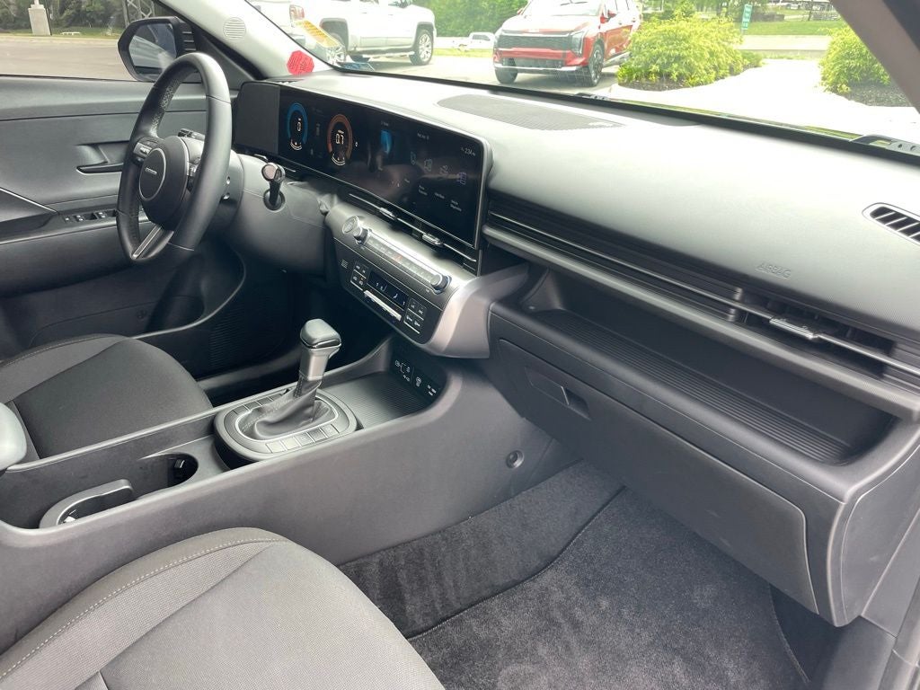 2025 Hyundai Kona SEL - WIRELESS CARPLAY / 12" DISPLAY