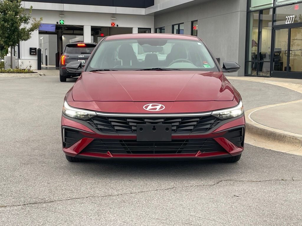 2025 Hyundai Elantra SEL Sport - 39 MPG / APPLE CARPLAY