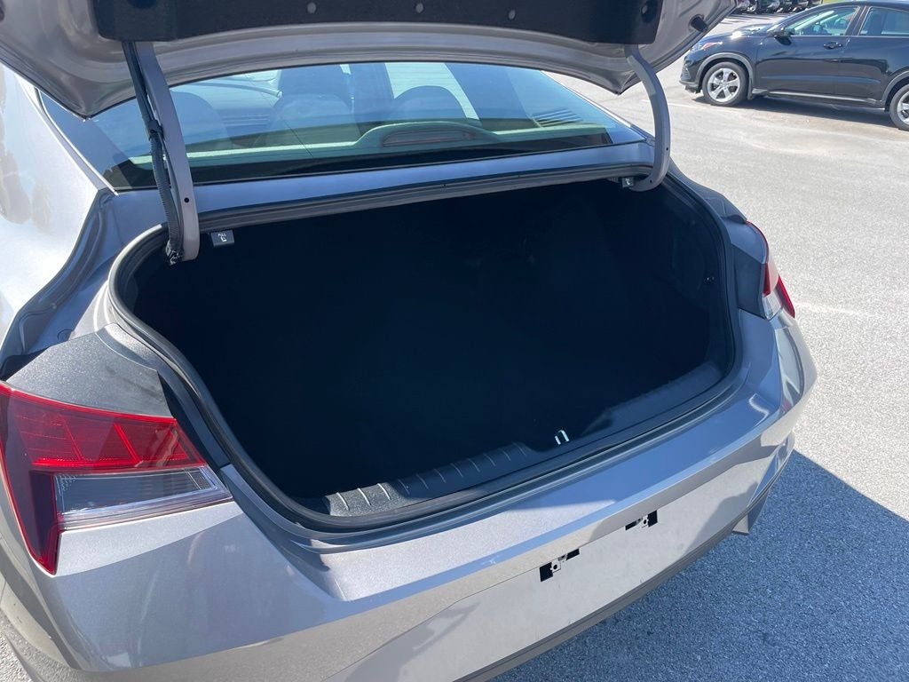 2023 Hyundai Elantra SEL - SMART CRUISE CONTROL / NAVIGATION