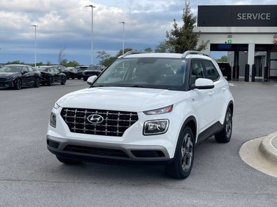 2025 Hyundai Venue SEL - POWER MOONROOF / APPLE CARPLAY