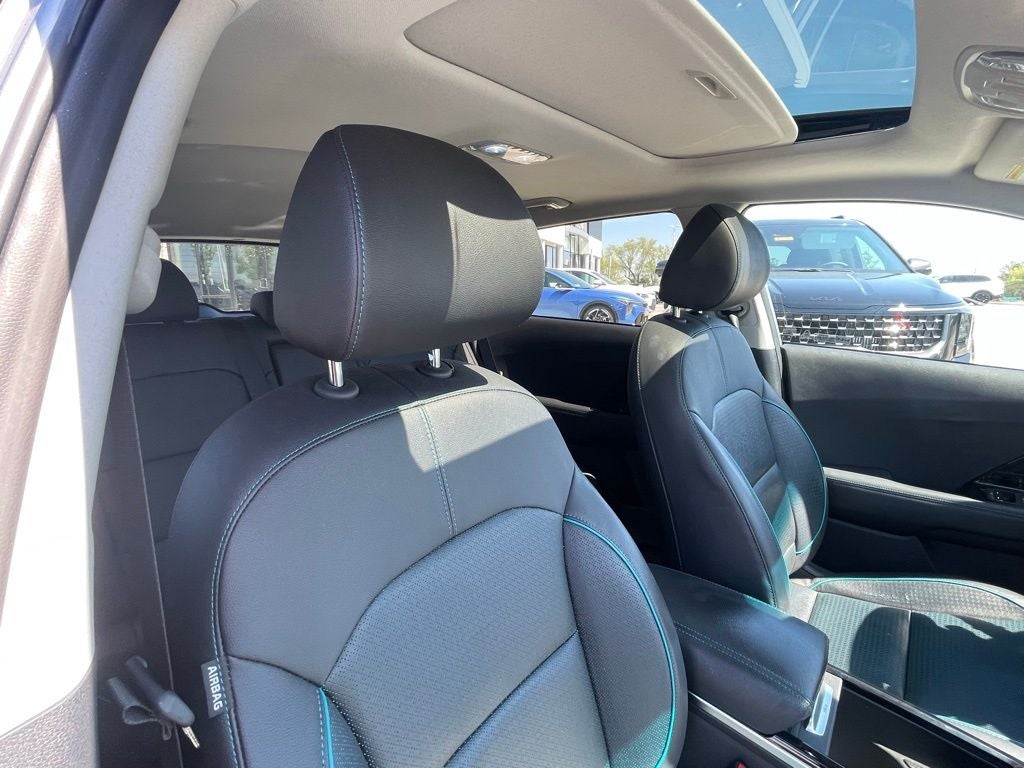 2022 Kia Niro EV EX Premium - KIA CERTIFIED / ONE OWNER