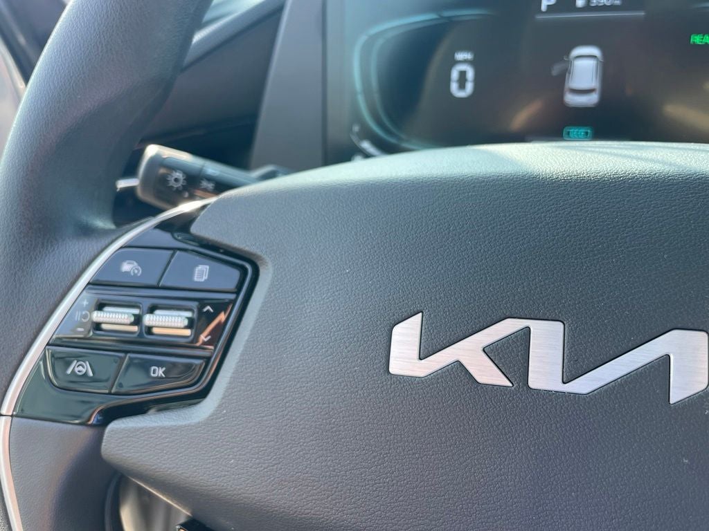 2025 Kia Niro LX - KIA CERTIFIED / 54 MPG