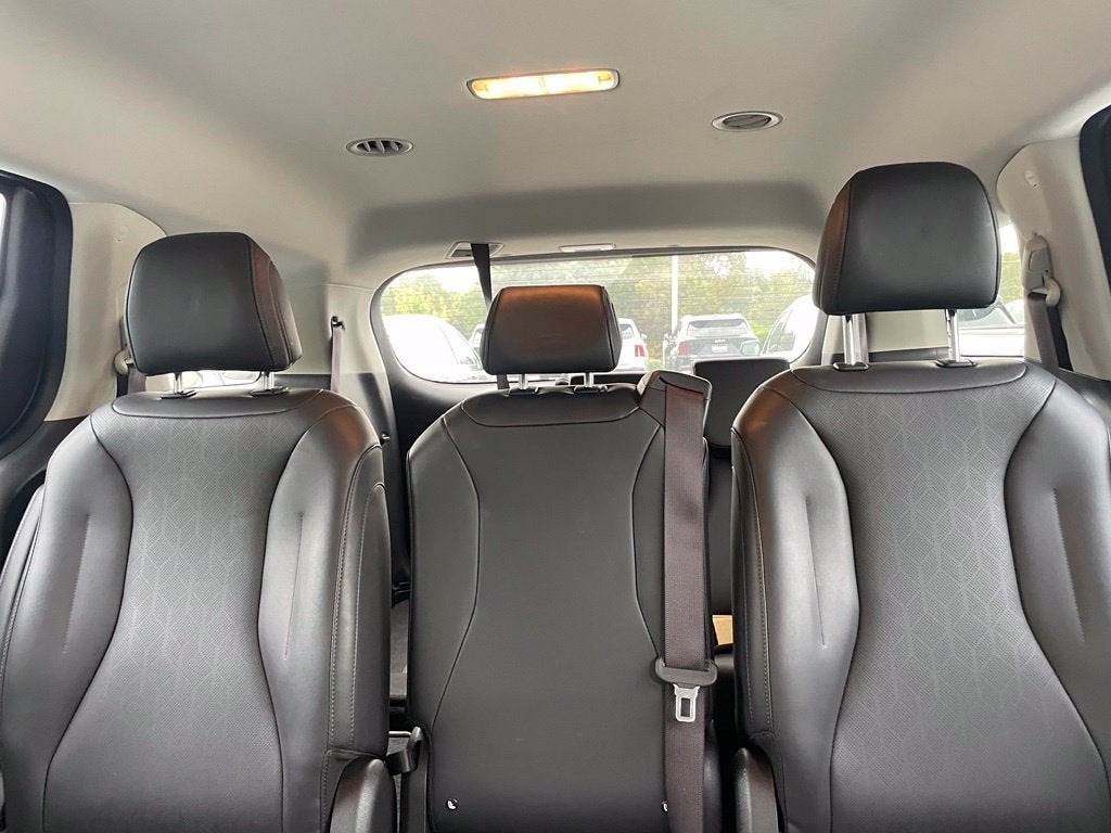 2026 Kia Carnival Hybrid LXS - KIA CERTIFIED / NAVIGATION