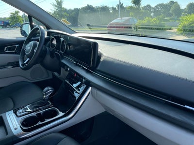 2024 Kia Carnival EX - 8 PASSENGER / NAVIGATION SYSTEM
