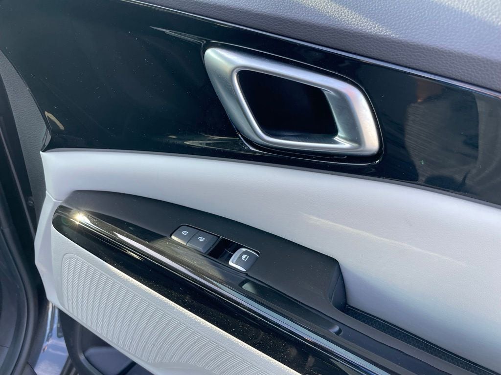 2024 Kia Carnival EX - 8 PASSENGER / NAVIGATION SYSTEM