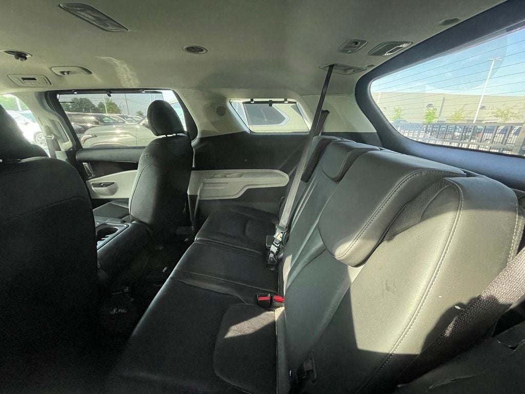 2024 Kia Carnival EX
