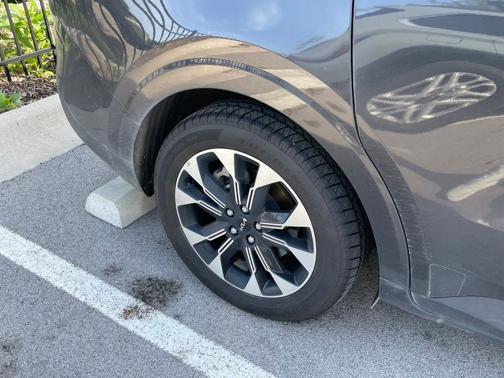 2024 Kia Carnival EX