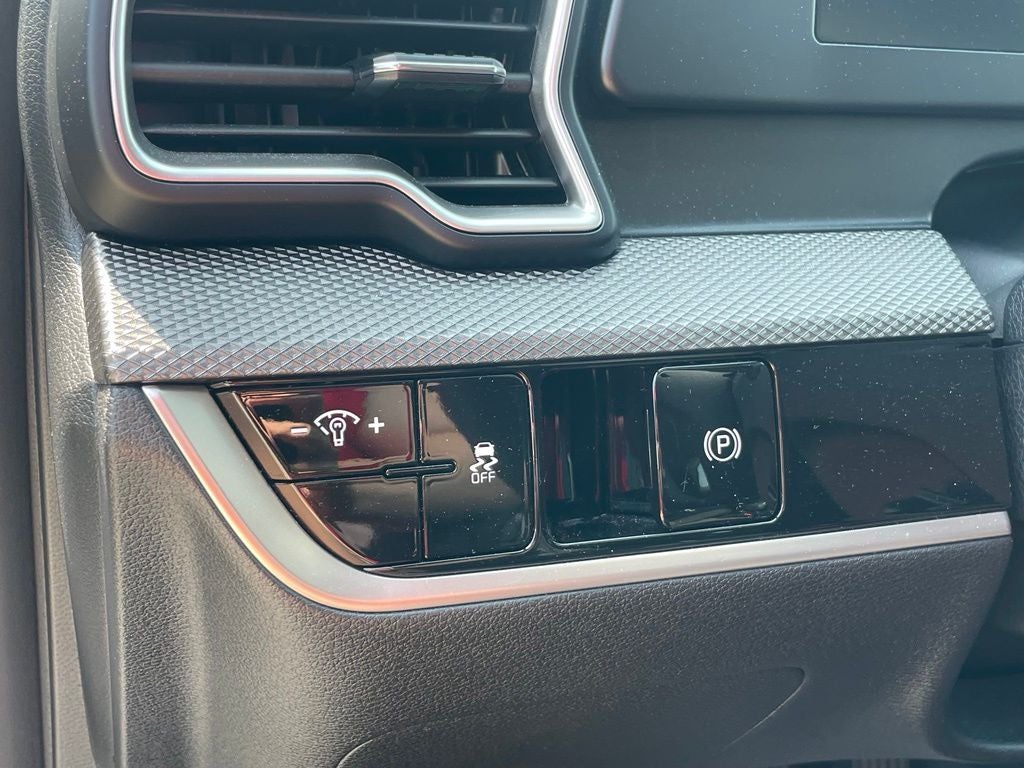 2025 Kia Sportage LX - KIA CERTIFIED / LANE KEEP ASSIST