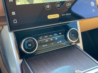 2023 Land Rover Range Rover SE