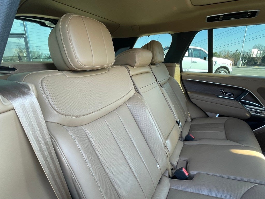 2023 Land Rover Range Rover SE