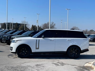 2023 Land Rover Range Rover SE