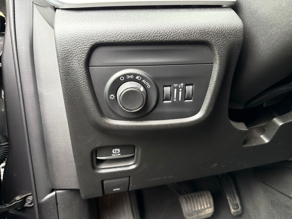 2024 Jeep Grand Cherokee Altitude X CARFAX 1-Owner
