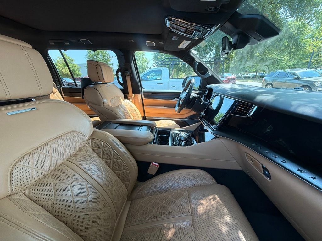 2025 Jeep Grand Wagoneer L Series III CLEAN CARFAX 1-OWNER