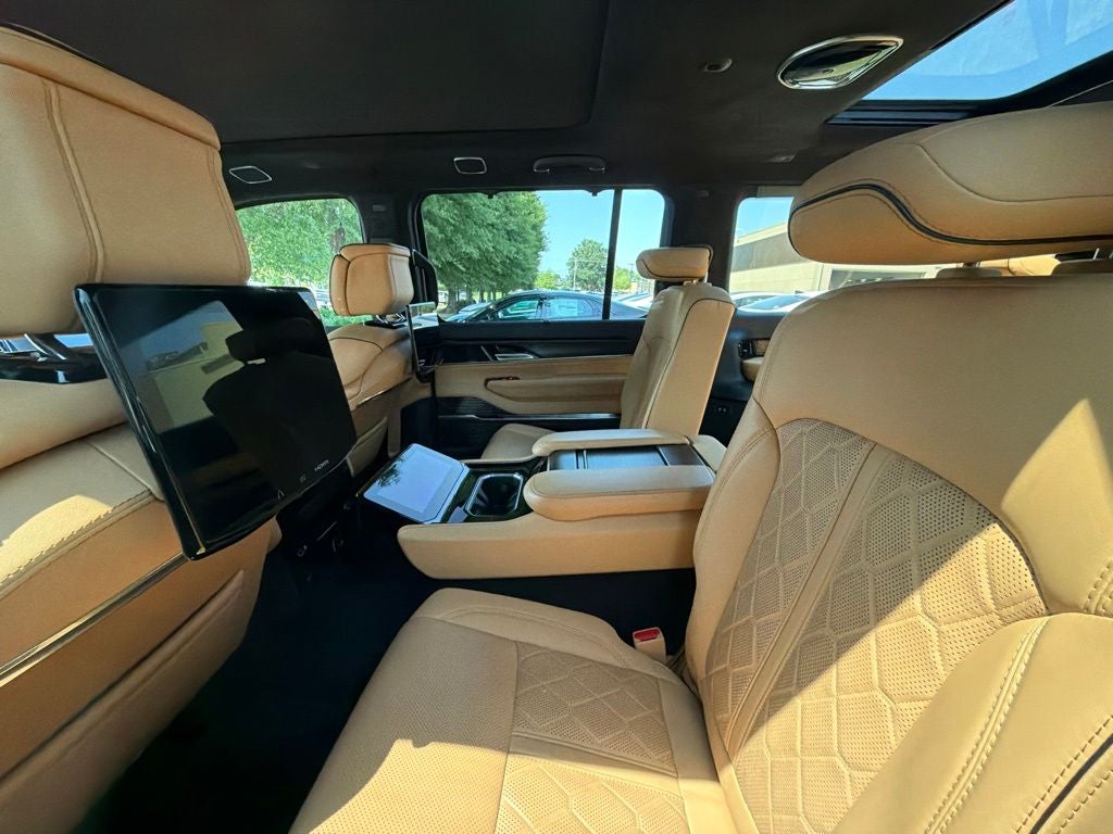 2025 Jeep Grand Wagoneer L Series III CLEAN CARFAX 1-OWNER