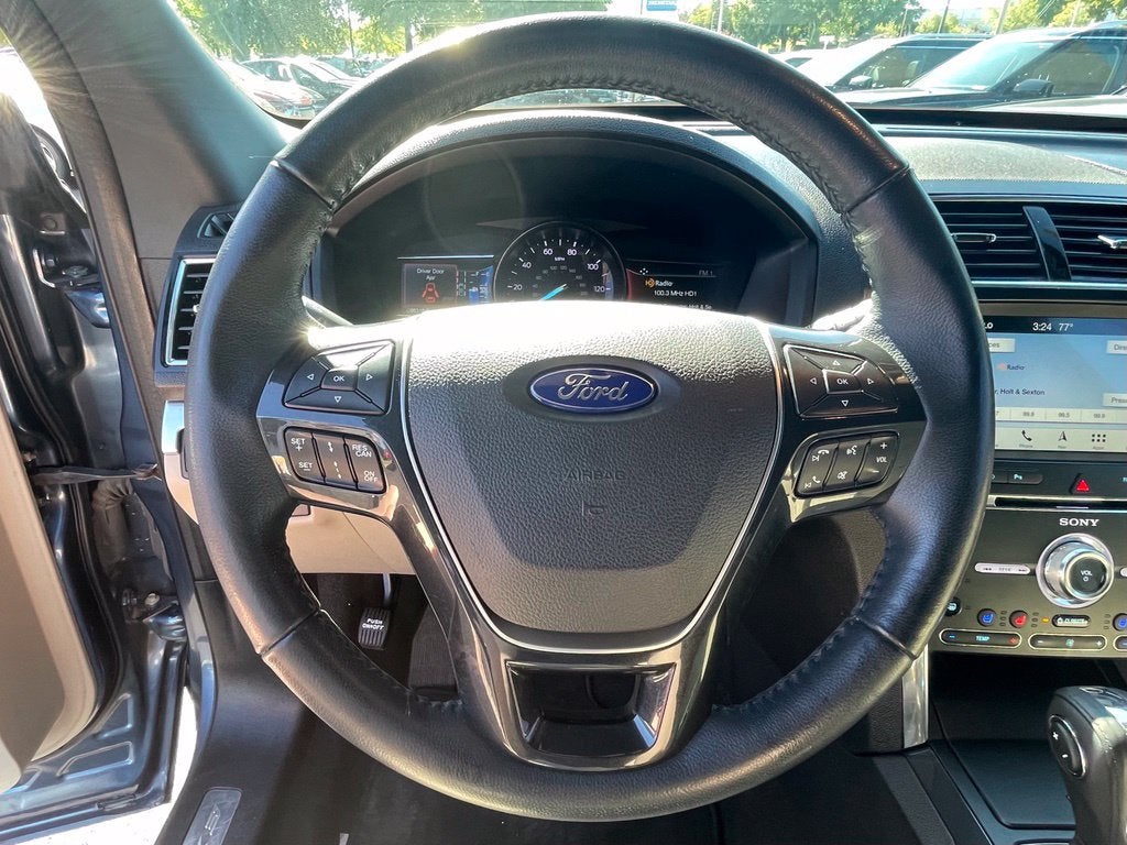 2018 Ford Explorer Limited One Owner, Clean CarFax, Leather, Moonroof, Bucket