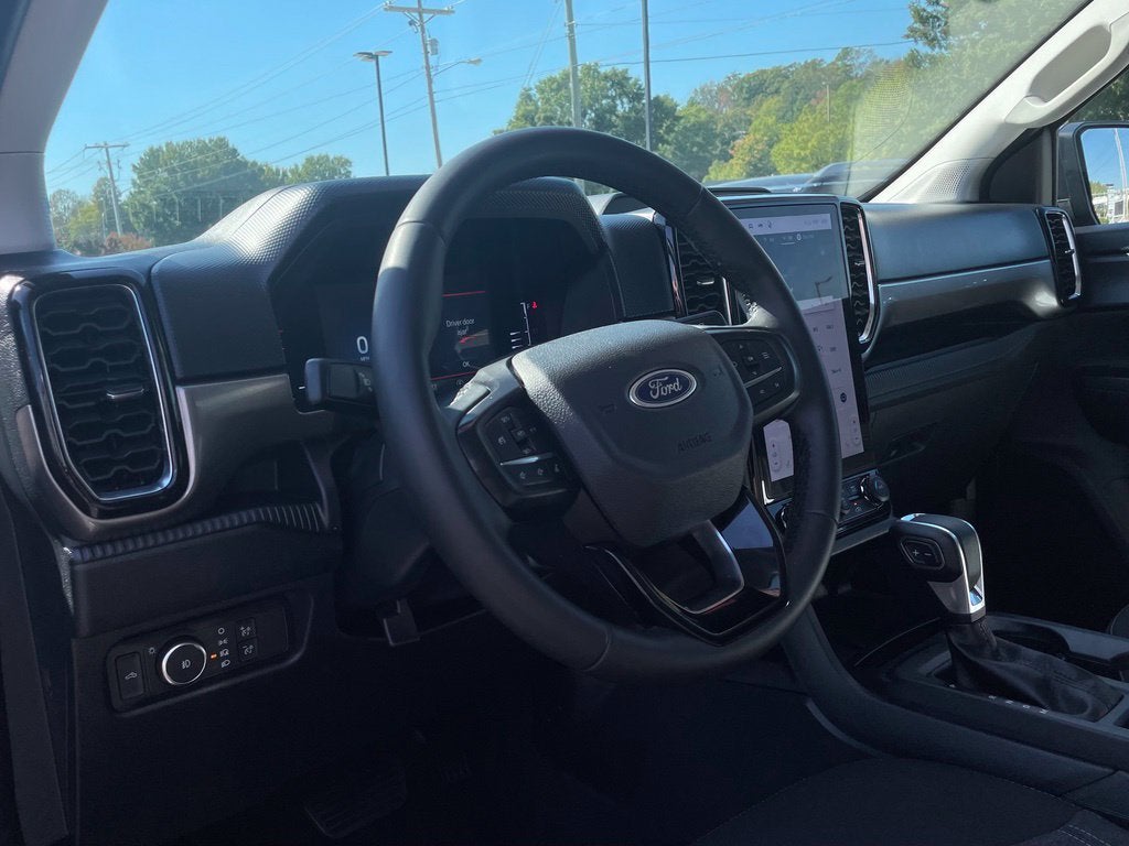 2025 Ford Ranger XLT Clean CarFax, One Owner