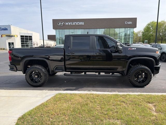 2022 Chevrolet Silverado 2500HD LT NIGHT EDITION