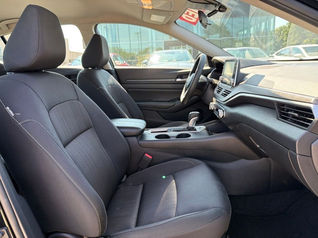 2025 Nissan Altima 2.5 SV CARFAX 1-Owner