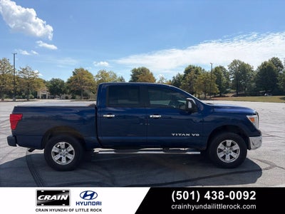 2019 Nissan Titan SV Clean CarFax, Navi, Blind Spot, CarPlay