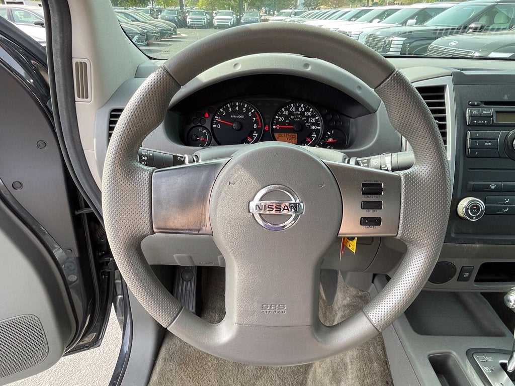 2011 Nissan Frontier SV CarFax One Owner