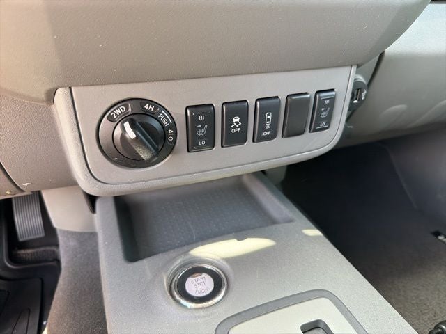 2020 Nissan Frontier SV