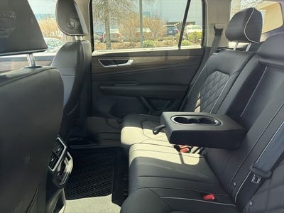 2025 Volkswagen Atlas 2.0T SEL Premium R-Line