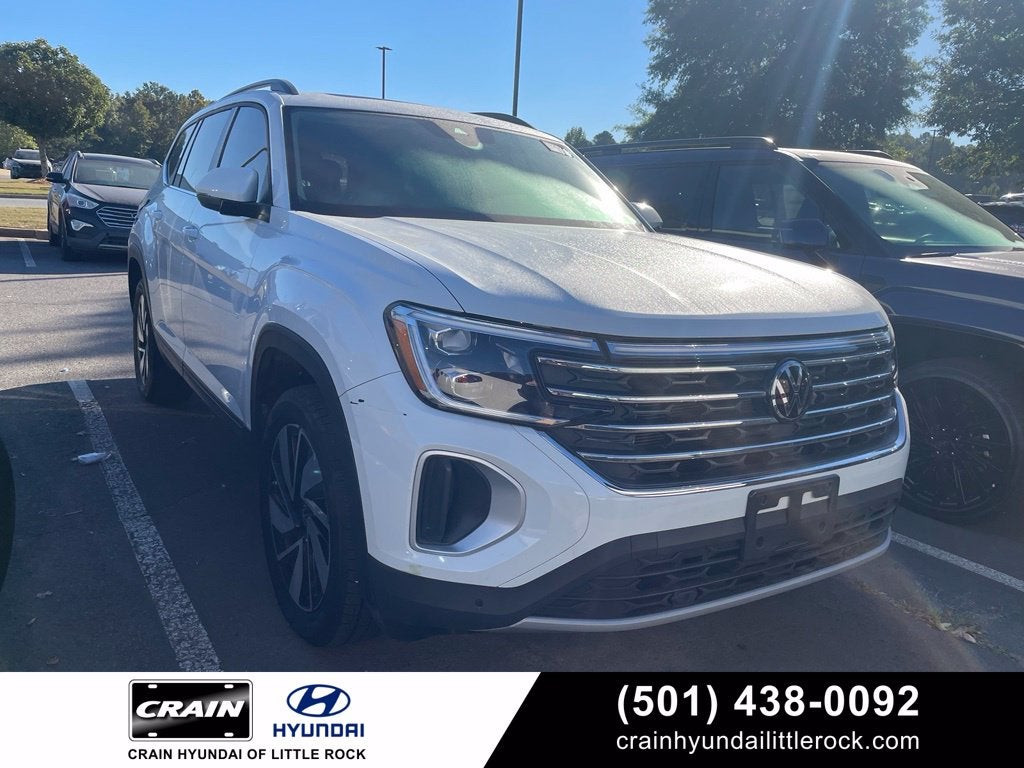 2024 Volkswagen Atlas 2.0T SE w/Technology Pano Roof, One Owner, Clean CarFax
