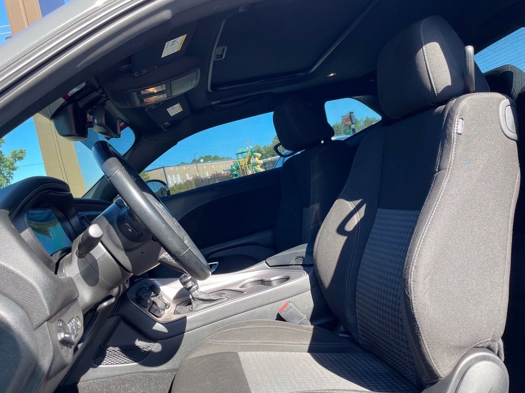 2023 Dodge Challenger SXT Clean CarFax, One Owner, Moonroof, Blacktop Pkg