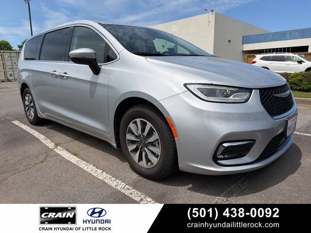 2023 Chrysler Pacifica Hybrid
