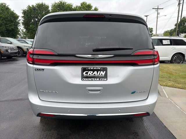 2023 Chrysler Pacifica Hybrid Touring L