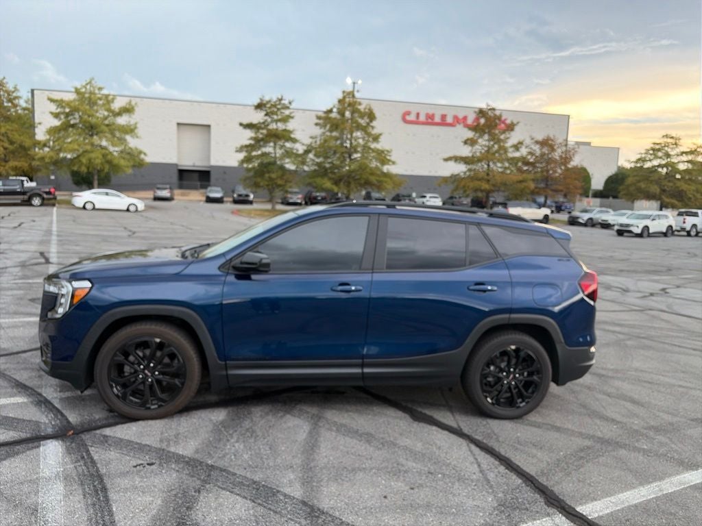 2022 GMC Terrain SLE Clean CarFax, Moonroof, Elevation Pkg, Heated Seat