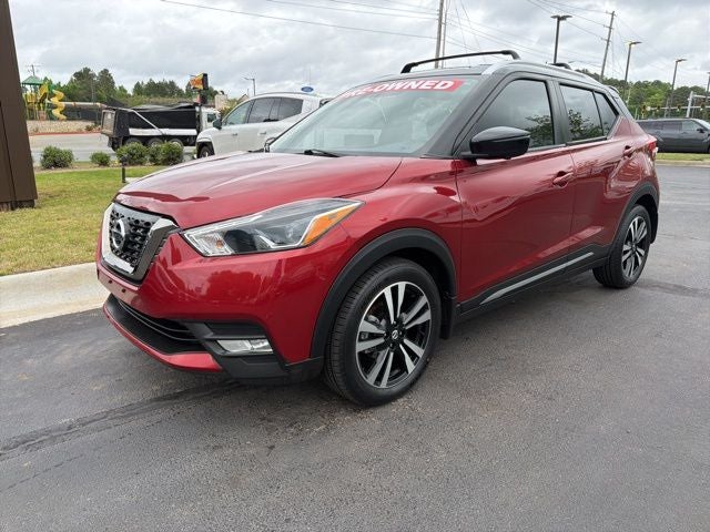 2019 Nissan Kicks SR
