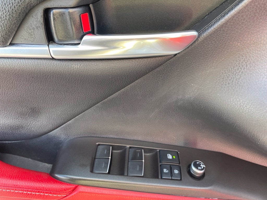 2021 Toyota Camry Hybrid XSE Pano Roof, Leather