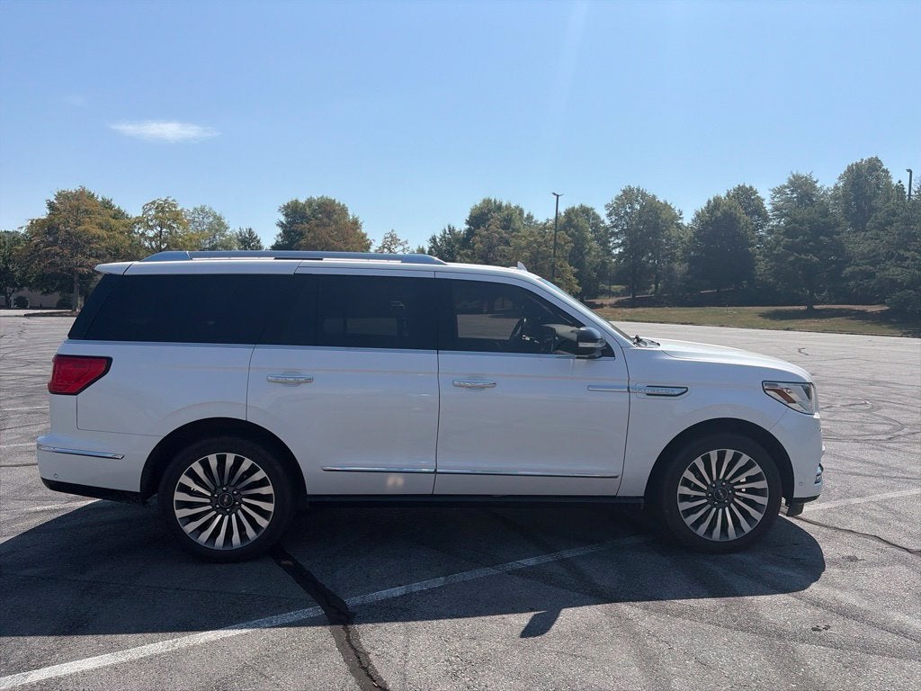 2019 Lincoln Navigator Reserve Clean CarFax, Revel Audio, Leather, Third Row