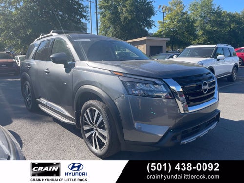 2025 Nissan Pathfinder Platinum Pano Roof, Leather, One Owner, Third Row