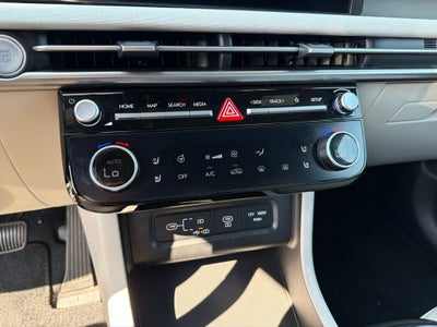 2025 Hyundai Tucson Limited Clean CarFax, One Owner