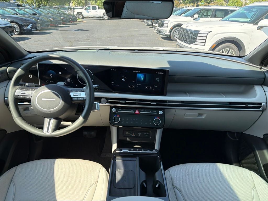 2025 Hyundai Tucson Limited Clean CarFax, One Owner
