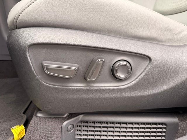 2023 Toyota Sienna Limited 7 Passenger