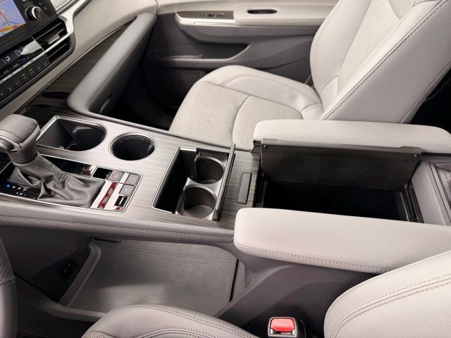 2023 Toyota Sienna Limited 7 Passenger