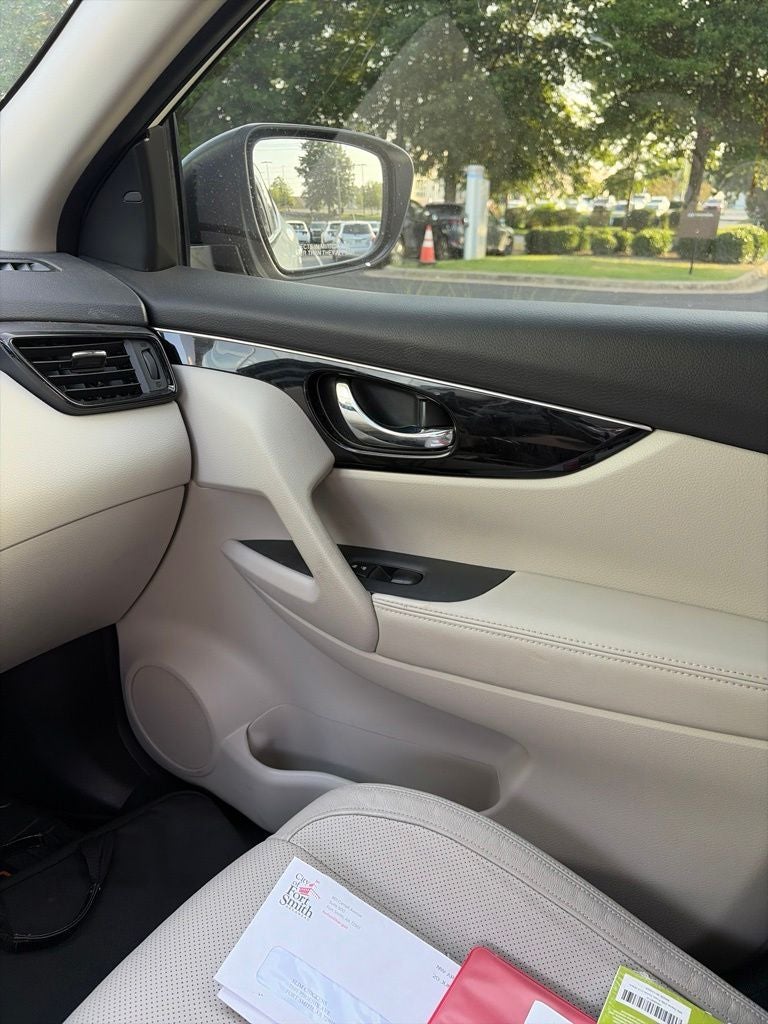 2017 Nissan Rogue Sport SL