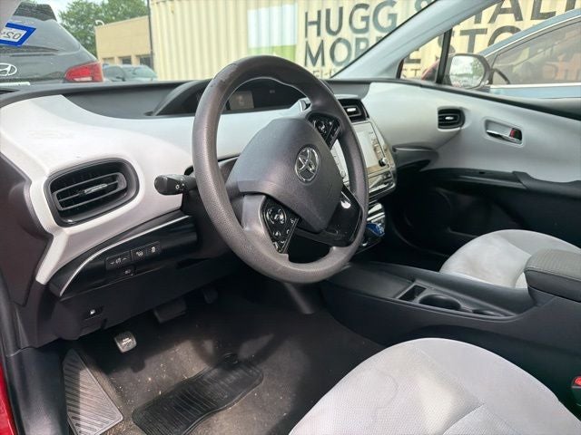 2020 Toyota Prius LE