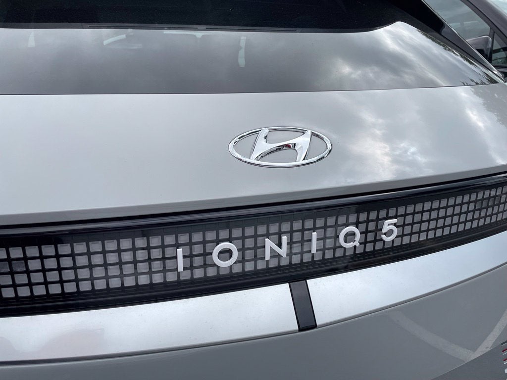 2024 Hyundai IONIQ 5 Limited One Owner, Long Range, Leather, Pano Roof
