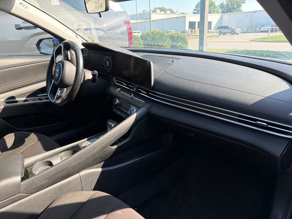 2025 Hyundai Elantra SEL Convenience CLEAN CARFAX 1-OWNER
