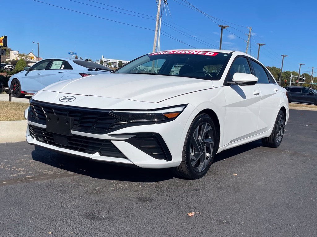 2025 Hyundai Elantra SEL Convenience Moonroof, Clean CarFax, One Owner