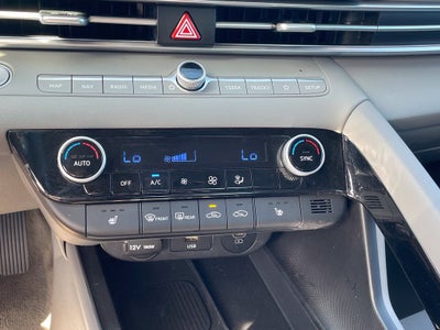 2025 Hyundai Elantra SEL Convenience CARFAX 1-Owner