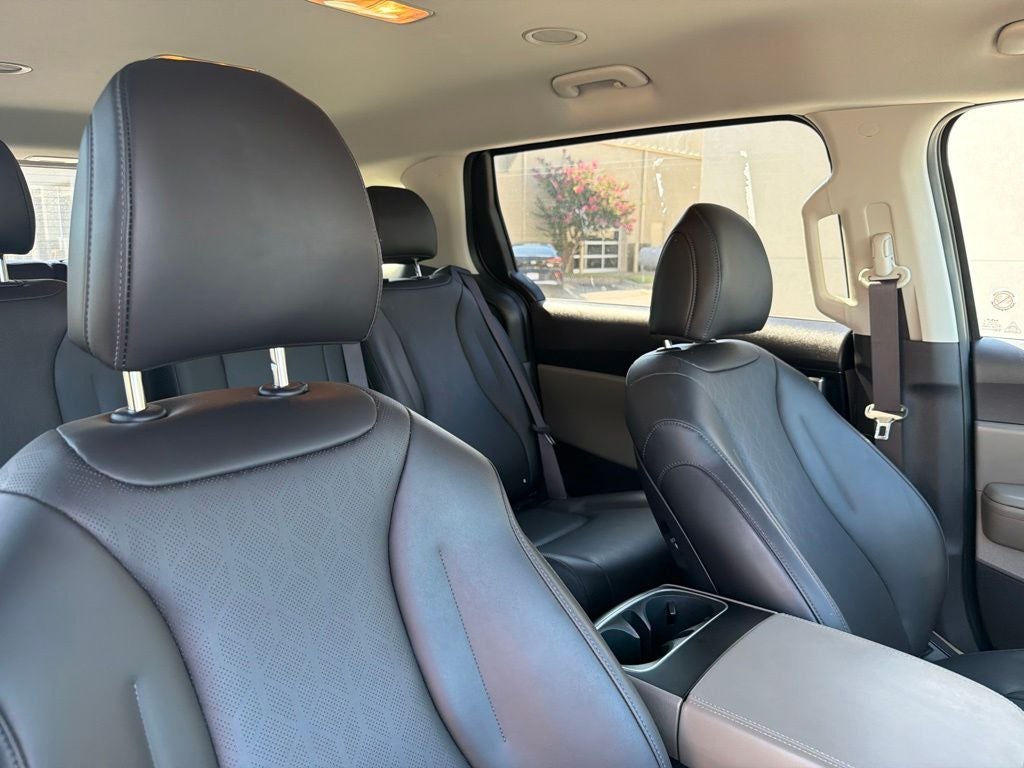 2025 Kia Carnival LXS CLEAN CARFAX 1-OWNER