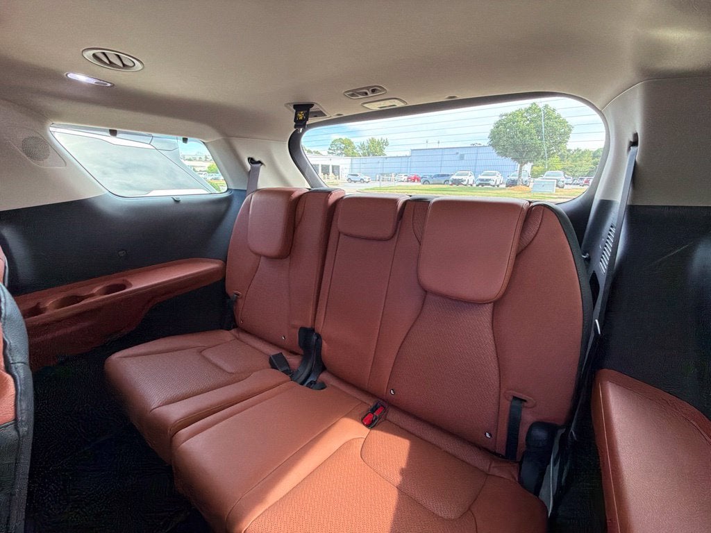 2023 Kia Carnival SX Prestige Clean CarFax, One Owner
