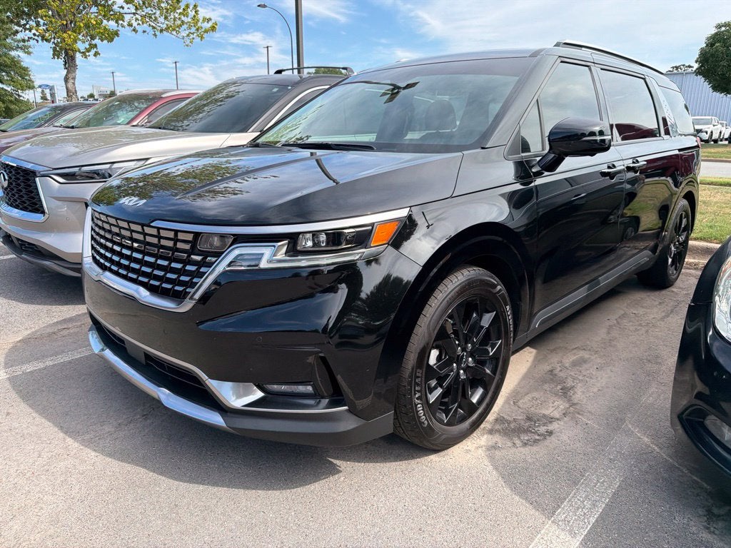 2023 Kia Carnival SX Prestige Clean CarFax, One Owner