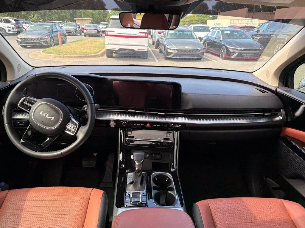 2023 Kia Carnival SX Prestige Clean CarFax, One Owner