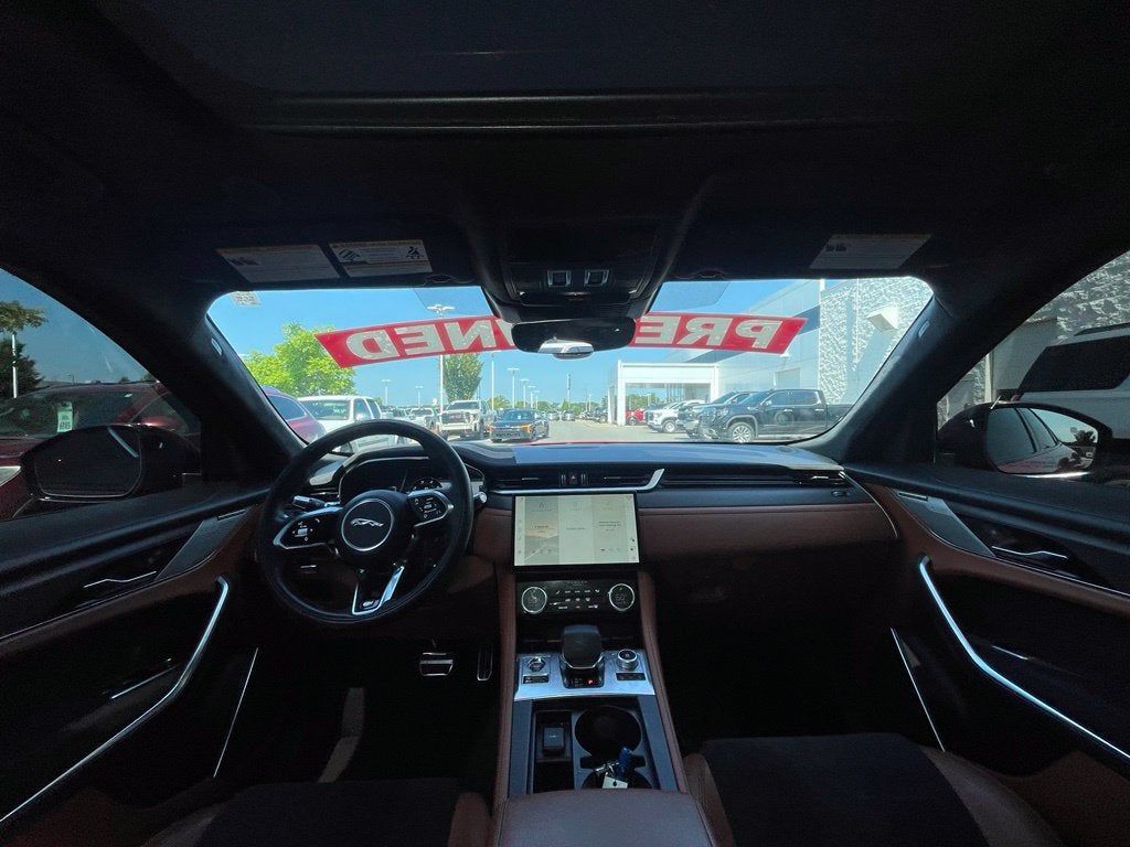 2023 Jaguar F-PACE SVR Clean CarFax, Leather, Moonroof